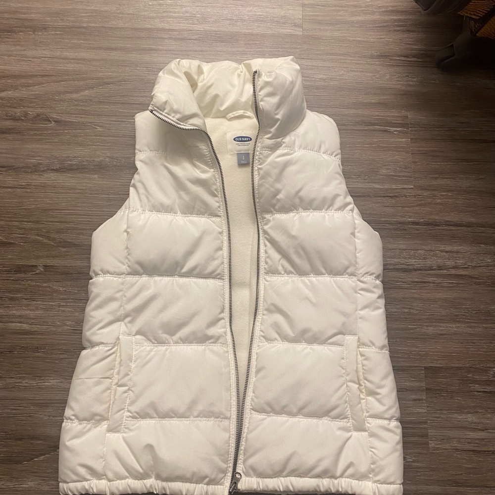 Snow White Vest